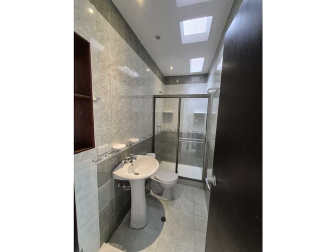 Casa de 5 alcobas en venta en Prados Del Norte, Cali, 190 m² · foto 17 de 24