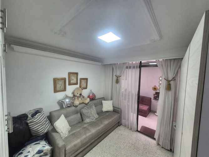 Apartamento de 3 alcobas en venta en Ciudad Capri, Cali, 131 m² · foto 11 de 24