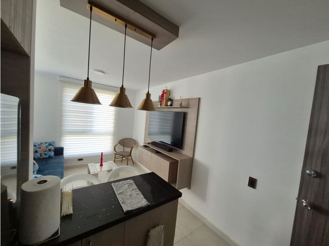 Apartamento de 3 alcobas en venta en Cr. Los Naranjos, Jamundí, 62 m² · foto 3 de 19