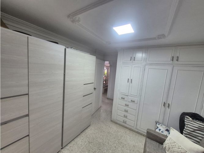 Apartamento de 3 alcobas en venta en Ciudad Capri, Cali, 131 m² · foto 13 de 24