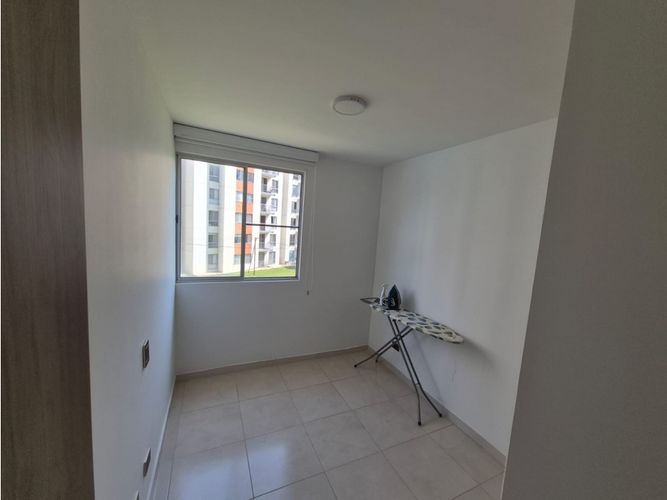 Apartamento de 3 alcobas en venta en Cr. Los Naranjos, Jamundí, 62 m² · foto 11 de 19