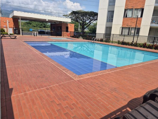 Apartamento de 3 alcobas en venta en Cr. Los Naranjos, Jamundí, 62 m² · foto 18 de 19