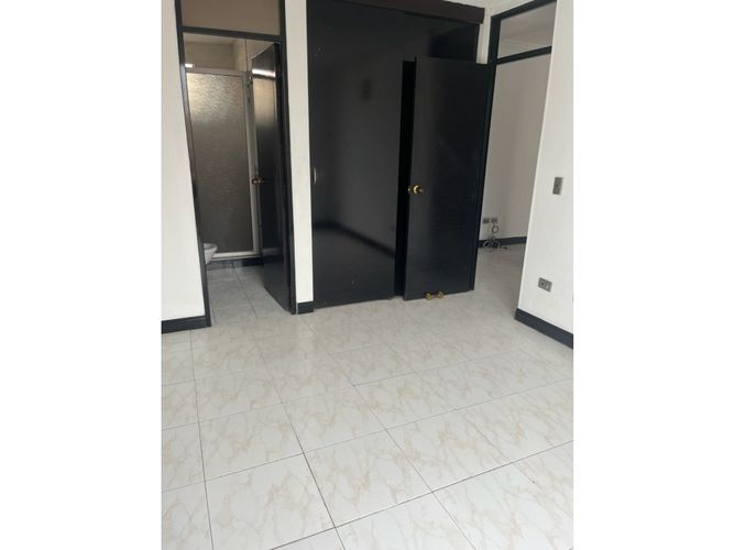 Apartamento de 3 alcobas en venta en Torres De Confandi, Cali, 70 m² · foto 8 de 16
