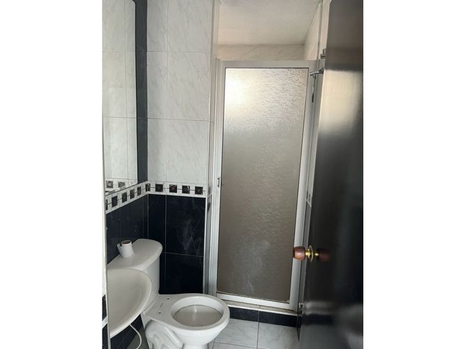 Apartamento de 3 alcobas en venta en Torres De Confandi, Cali, 70 m² · foto 10 de 16