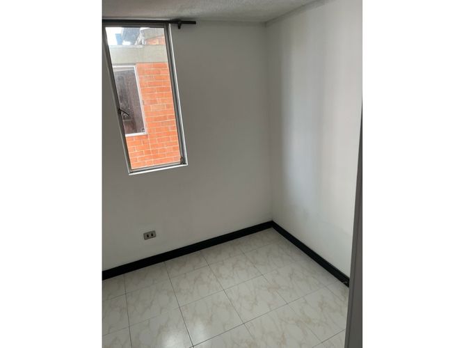 Apartamento de 3 alcobas en venta en Torres De Confandi, Cali, 70 m² · foto 11 de 16