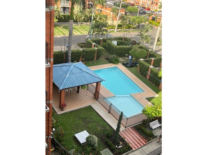 Apartamento de 3 alcobas en venta en Torres De Confandi, Cali, 70 m² · foto 15 de 16