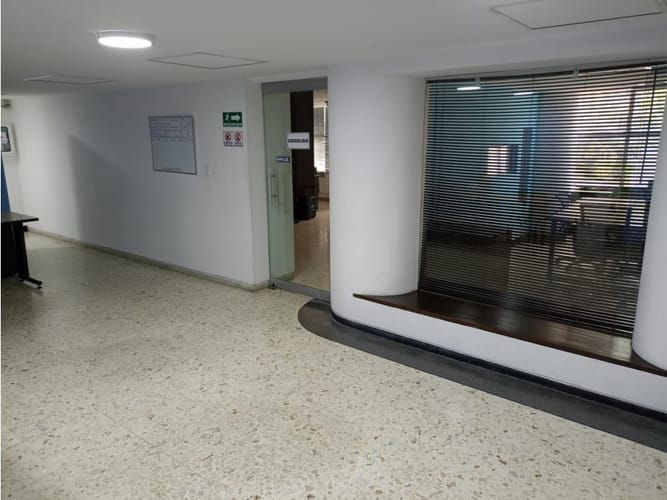 Edificio en arriendo en Bolivariano, Cali, 510 m² · foto 24 de 24