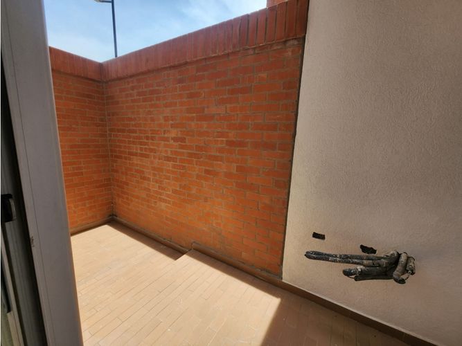 Apartamento de 3 alcobas en venta en Cristales, Cali, 190 m² · foto 22 de 24