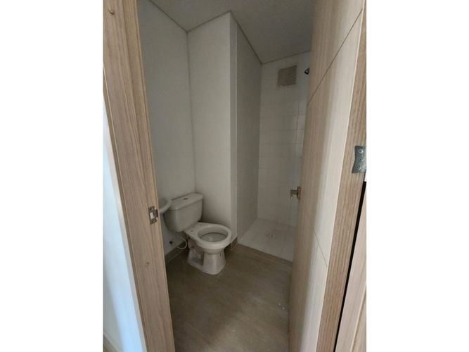 Apartamento de 3 alcobas en venta en Cristales, Cali, 190 m² · foto 24 de 24