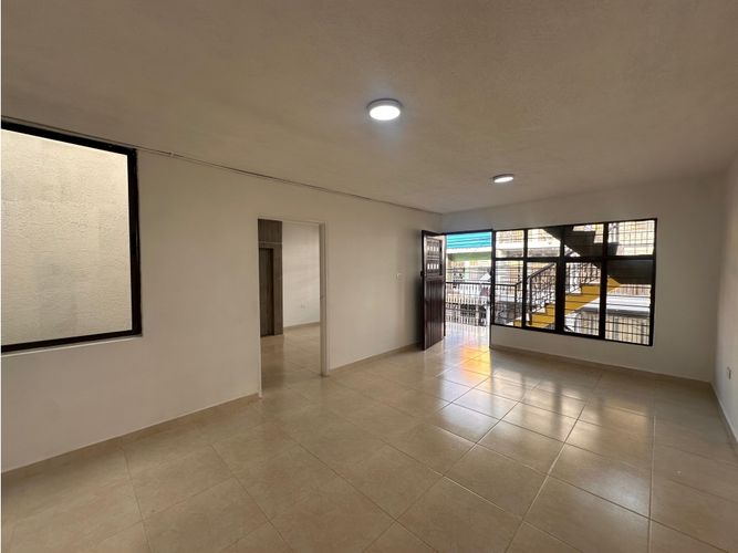 Apartamento de 4 alcobas en venta en Alfonso Lopez Ii Etapa, Cali, 120 m² · foto 3 de 11