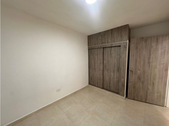 Apartamento de 4 alcobas en venta en Alfonso Lopez Ii Etapa, Cali, 120 m² · foto 6 de 11