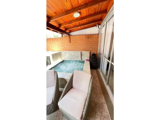 Casa de 3 alcobas en venta en Champagnat, Jamundí, 92 m² · foto 8 de 24