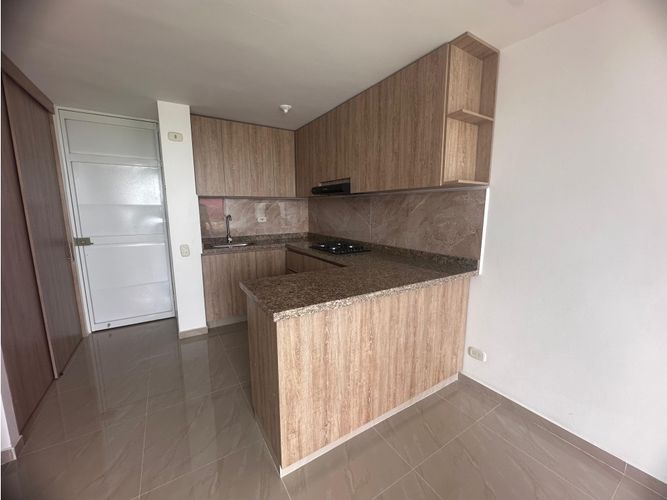 Apartamento de 2 alcobas en venta en Cr. La Arboleda, Jamundí, 61 m² · foto 2 de 24