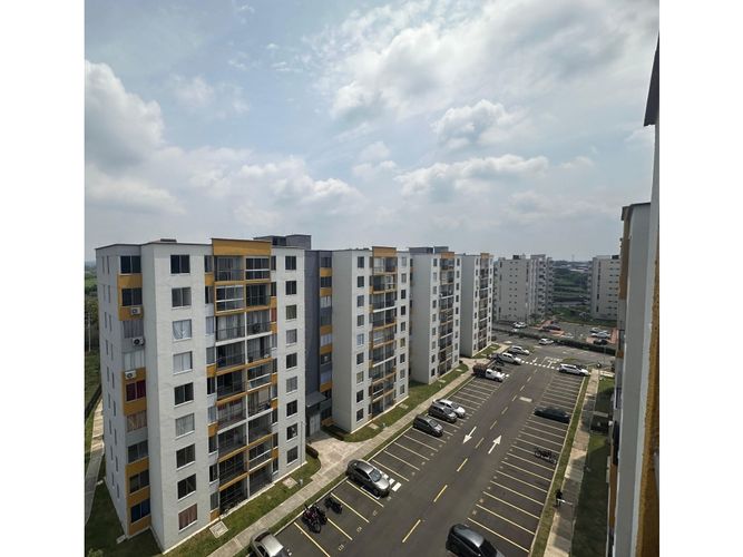 Apartamento de 2 alcobas en venta en Cr. La Arboleda, Jamundí, 61 m² · foto 9 de 24