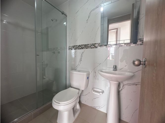 Apartamento de 2 alcobas en venta en Cr. La Arboleda, Jamundí, 61 m² · foto 10 de 24
