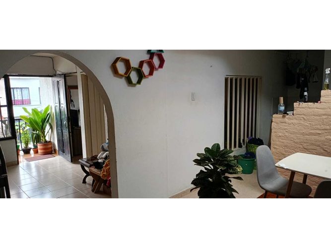 Casa de 5 alcobas en venta en San Judas Tadeo I, Cali, 150 m² · foto 12 de 15