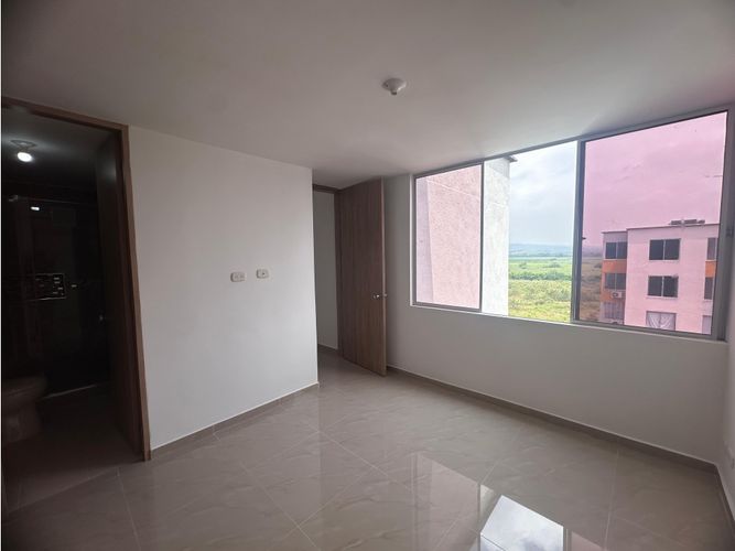 Apartamento de 2 alcobas en venta en Cr. La Arboleda, Jamundí, 61 m² · foto 13 de 24
