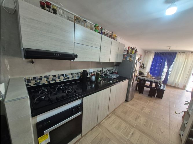 Casa de 9 alcobas en venta en Ciudad Cordoba, Cali, 225 m² · foto 3 de 24