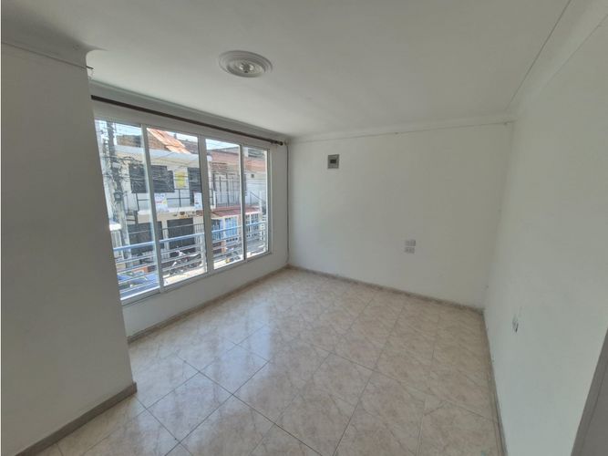 Casa de 9 alcobas en venta en Ciudad Cordoba, Cali, 225 m² · foto 11 de 24