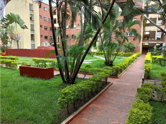Apartamento de 3 alcobas en venta en Alamos, Cali, 75 m² · foto 2 de 24
