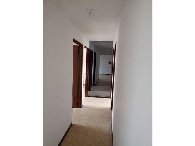 Apartamento de 3 alcobas en venta en Alamos, Cali, 75 m² · foto 9 de 24