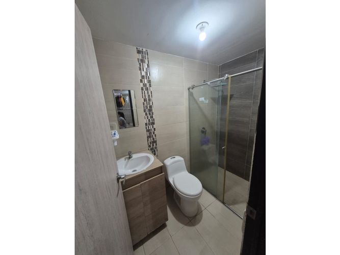 Casa de 9 alcobas en venta en Ciudad Cordoba, Cali, 225 m² · foto 23 de 24
