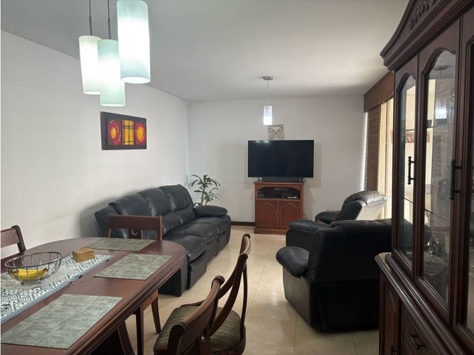Apartamento de 3 alcobas en venta en La Flora, Cali, 124 m² · foto 2 de 24
