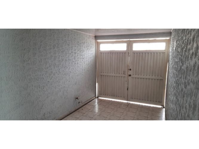 Casa de 4 alcobas en venta en Villa Del Prado, Cali, 212 m² · foto 2 de 13