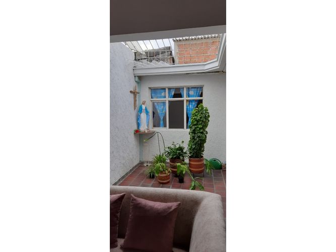 Casa de 4 alcobas en venta en Villa Del Prado, Cali, 212 m² · foto 5 de 13