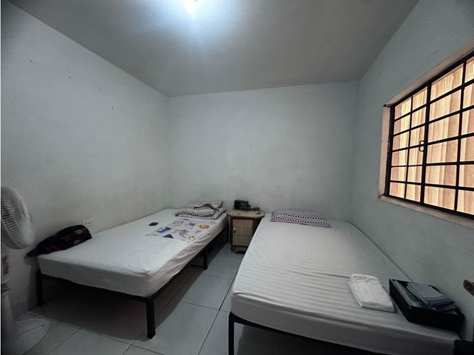 Casa de 8 alcobas en venta en Departamental, Cali, 199 m² · foto 5 de 24