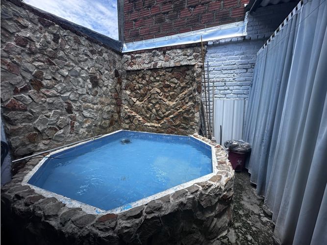 Casa de 8 alcobas en venta en Departamental, Cali, 199 m² · foto 15 de 24
