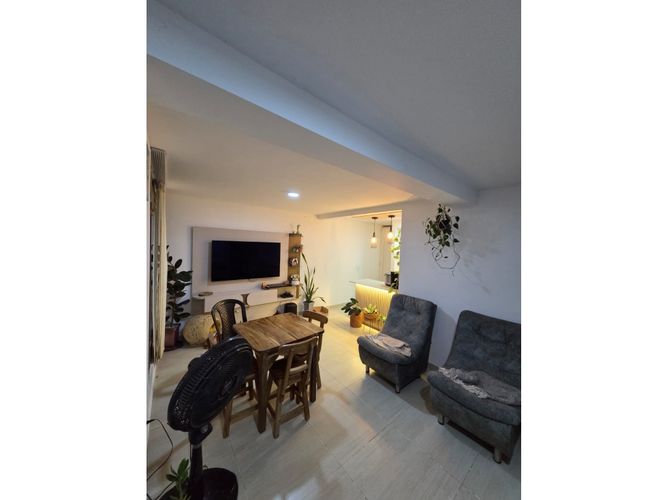 Apartamento de 2 alcobas en venta en Evaristo Garcia, Cali, 55 m² · foto 8 de 21