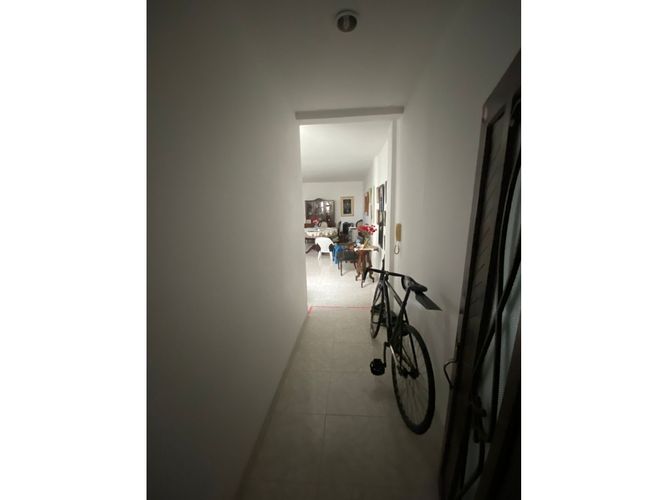 Edificio en venta en Primero De Mayo, Cali, 700 m² · foto 3 de 24