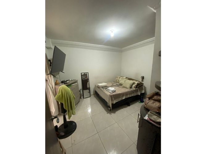 Edificio en venta en Primero De Mayo, Cali, 700 m² · foto 4 de 24