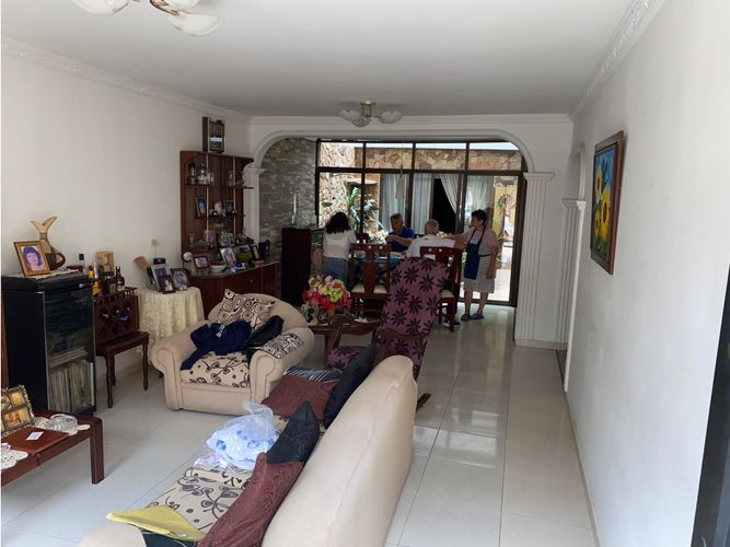 Edificio en venta en Primero De Mayo, Cali, 700 m² · foto 8 de 24