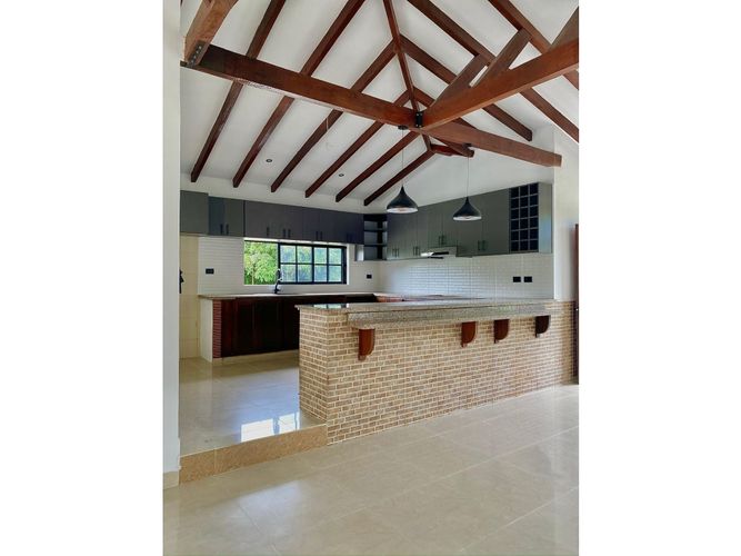 Casa de 4 alcobas en venta en Las Mercedes, Jamundí, 284 m² · foto 4 de 24