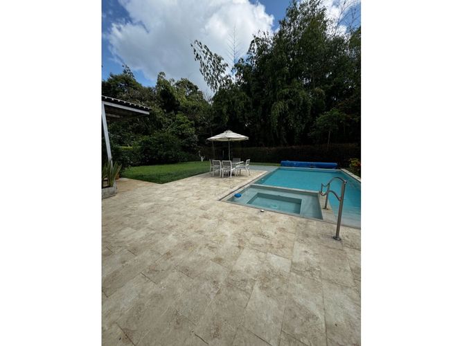Casa de 3 alcobas en venta en Los Nogales, Pereira, 174 m² · foto 14 de 16