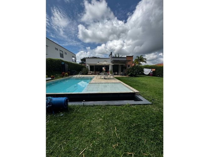 Casa de 3 alcobas en venta en Los Nogales, Pereira, 174 m² · foto 15 de 16