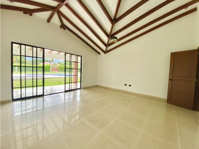 Casa de 4 alcobas en venta en Las Mercedes, Jamundí, 284 m² · foto 9 de 24