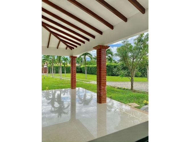 Casa de 4 alcobas en venta en Las Mercedes, Jamundí, 284 m² · foto 14 de 24