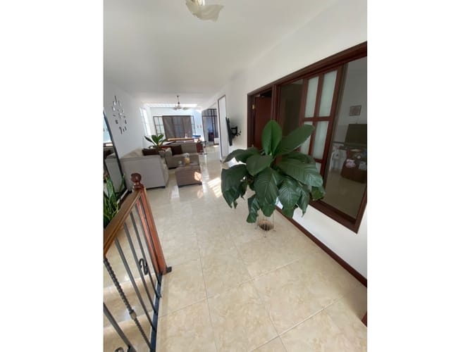 Casa de 9 alcobas en venta en Nueva Floresta Del Ict, Cali, 420 m² · foto 12 de 19