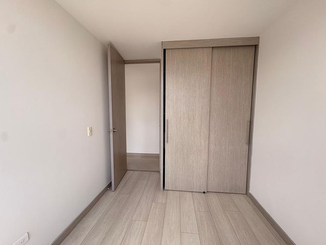 Apartamento de 1 alcoba en venta en El Poblado, Medellín, 52 m² · foto 13 de 16