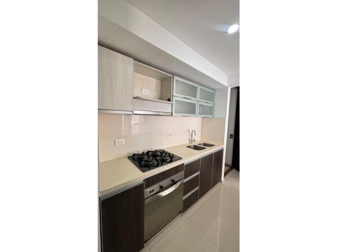 Apartamento en venta en Valle Del Lili, Cali · foto 9 de 24
