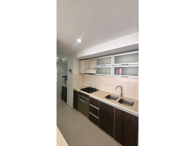 Apartamento en venta en Valle Del Lili, Cali · foto 10 de 24