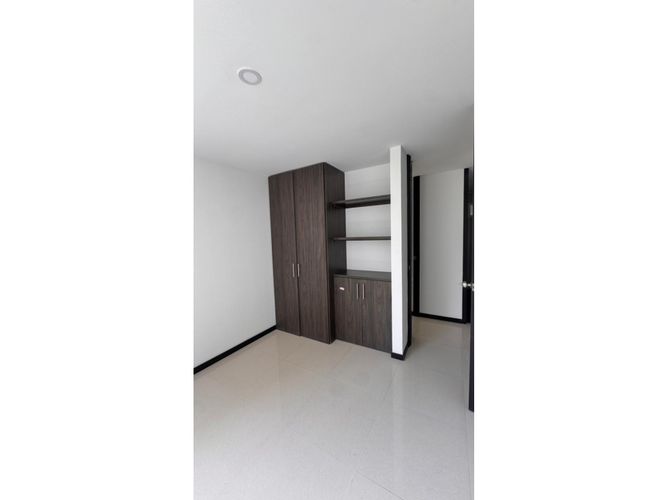 Apartamento en venta en Valle Del Lili, Cali · foto 16 de 24