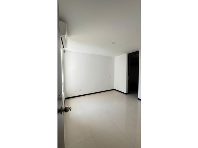 Apartamento en venta en Valle Del Lili, Cali · foto 19 de 24