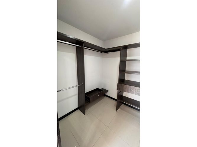 Apartamento en venta en Valle Del Lili, Cali · foto 21 de 24