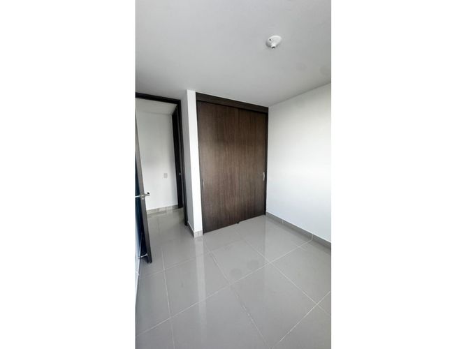 Apartamento de 3 alcobas en venta en Valle Del Lili, Cali, 92 m² · foto 11 de 24