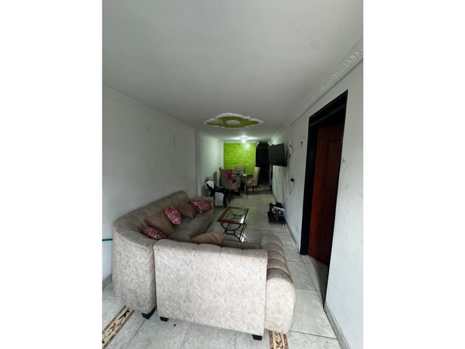 Casa de 5 alcobas en venta en Alameda, Palmira, 180 m² · foto 3 de 24
