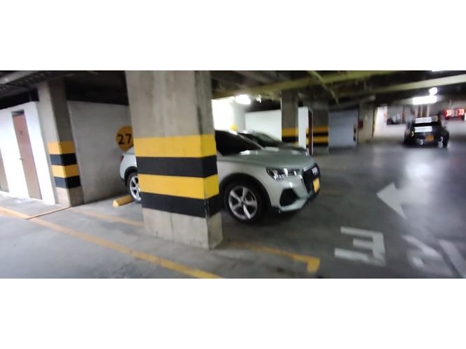 Apartamento de 3 alcobas en venta en Ciudad Jardin, Cali, 163 m² · foto 19 de 24